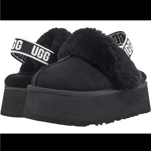 NWT Women’s Ugg Funkette Genuine Shearling Slipper - Size 7 Black